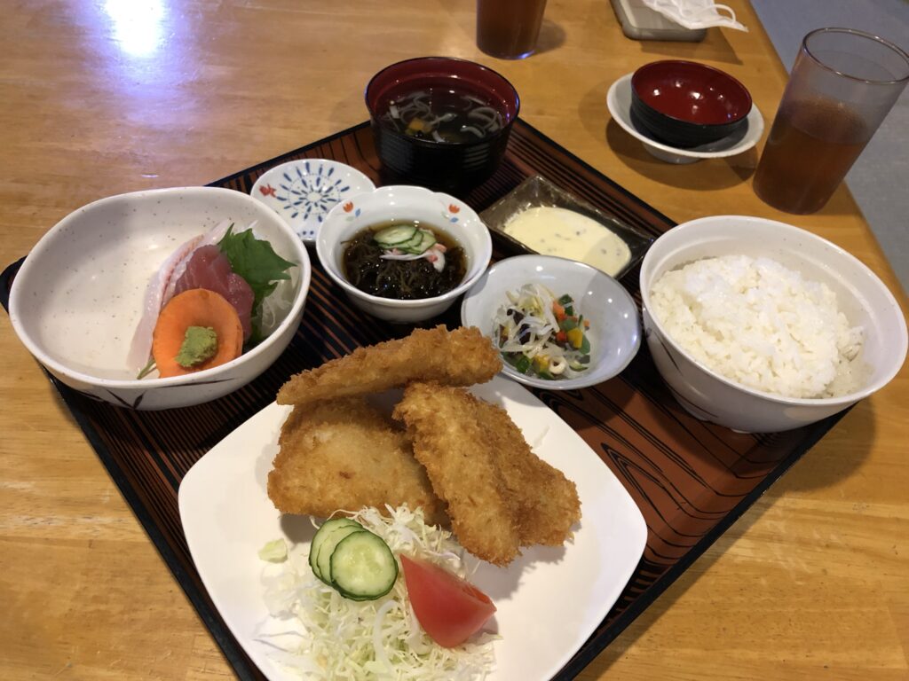 白身魚フライ定食